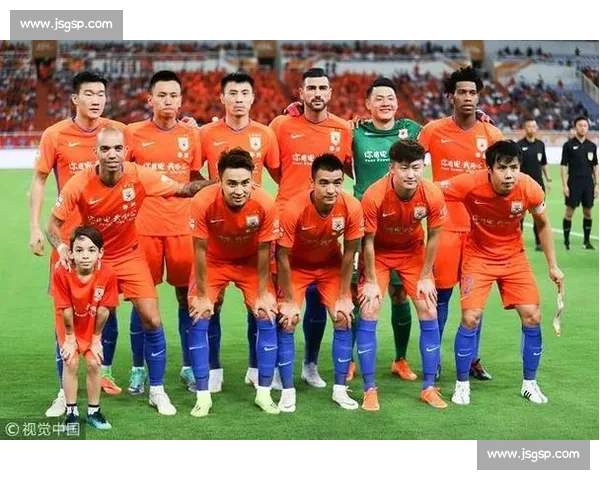 巴塞罗那vs鲁能再掀足球热潮欧洲豪门与中超劲旅碰撞引爆期待
